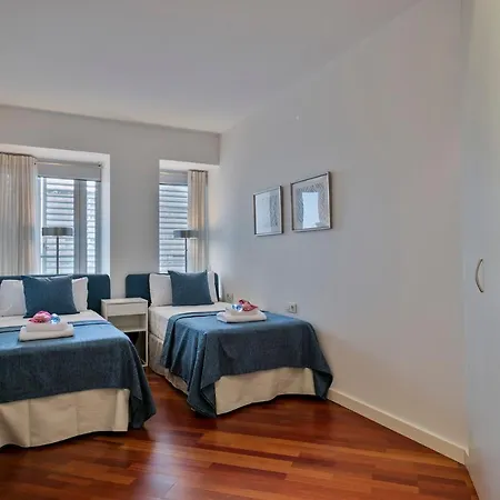 Alcam Llum Deluxe Apartment Barcelona Exterior photo